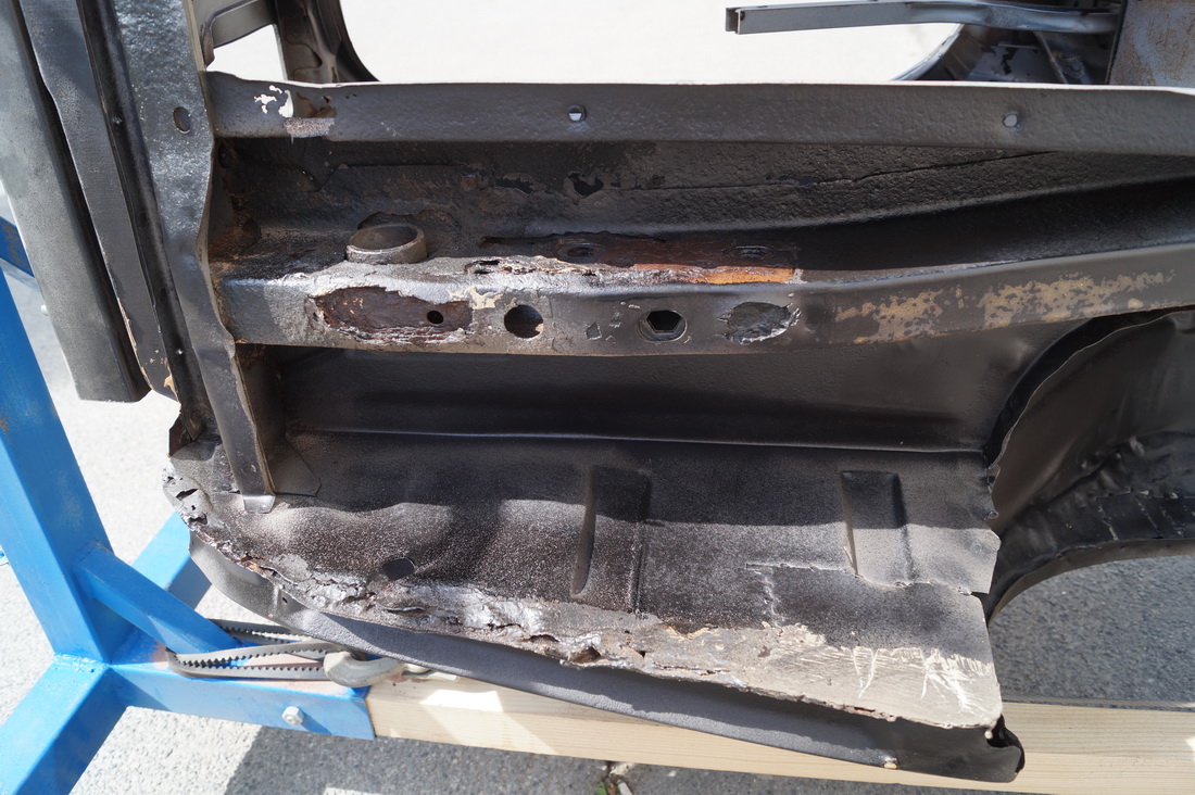 2015-04-30 13-33-09 Convertible Karosserie nach Soda blasting_Bildgröße ändern.JPG