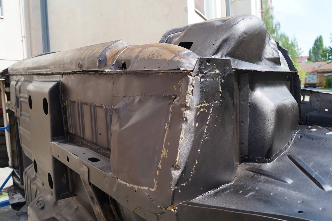 2015-04-30 13-40-57 Convertible Karosserie nach Soda blasting_Bildgröße ändern.JPG
