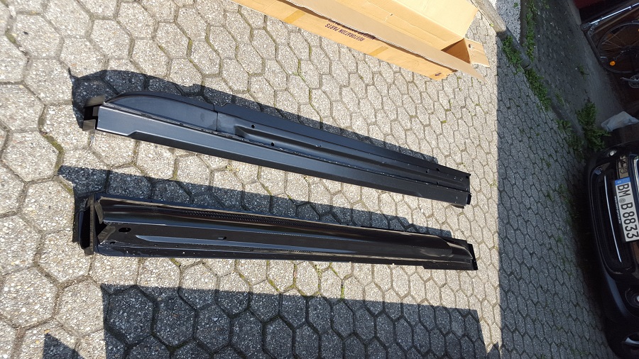 Zwei komplette Schweller...