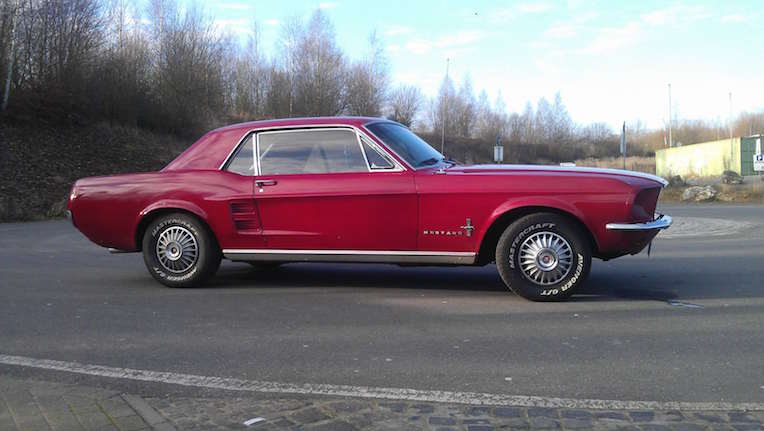 mustang2.jpg