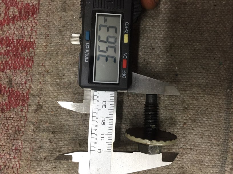 Länge Schraube Kardantunnel Verstärkung