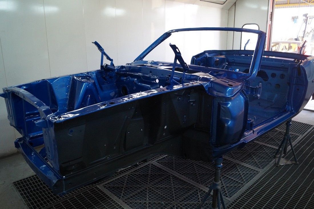 2016-03-22 16-40 Convertible in Lackierkabine 17.jpg
