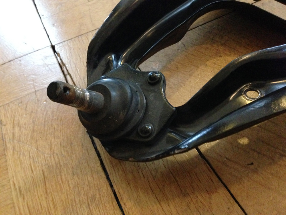 Querlenker-oben_Detail_1.jpg
