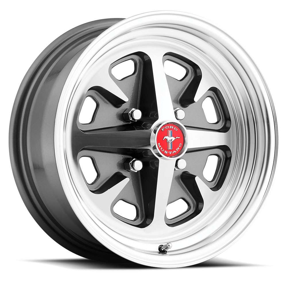 Styled Steel Wheel in 15 x 6 mit 4&quot; Backspace Charcoal