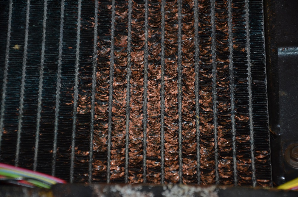 Da hat der Eisstrahler mal voll in den Kühler gehalten... :(