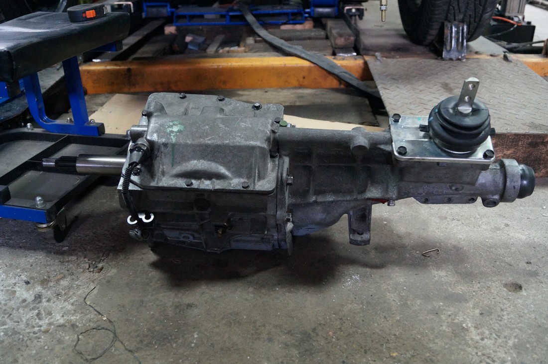 2016-07-18 13-09 Convertible Motor und Getriebe 2.jpg