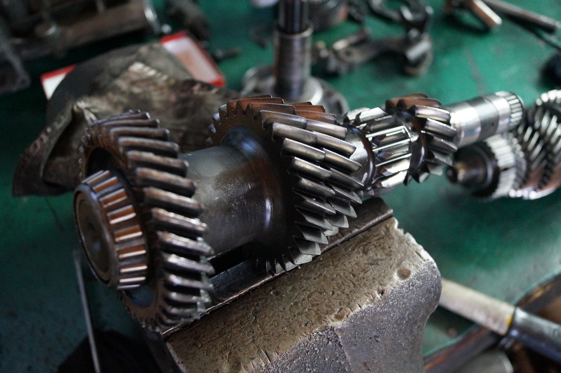 2016-07-12 09-58 T5 Getriebeüberholung bei Vlado 1.jpg