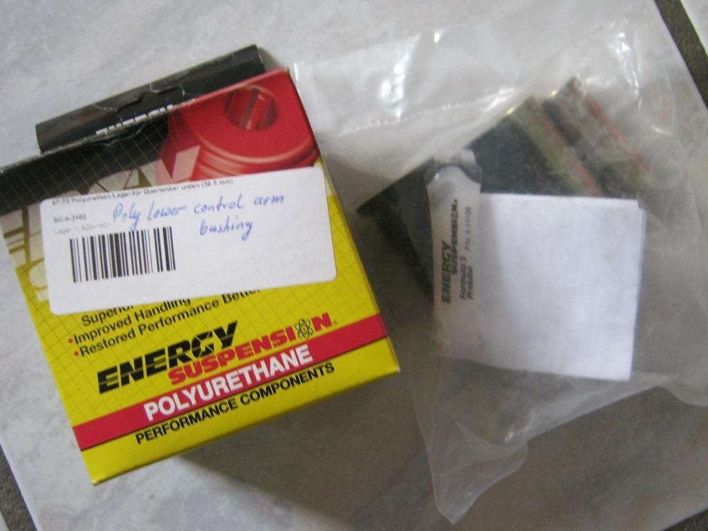 67-73 PU Buchse Querlenker unten 36,5mm Energy Suspension.jpg
