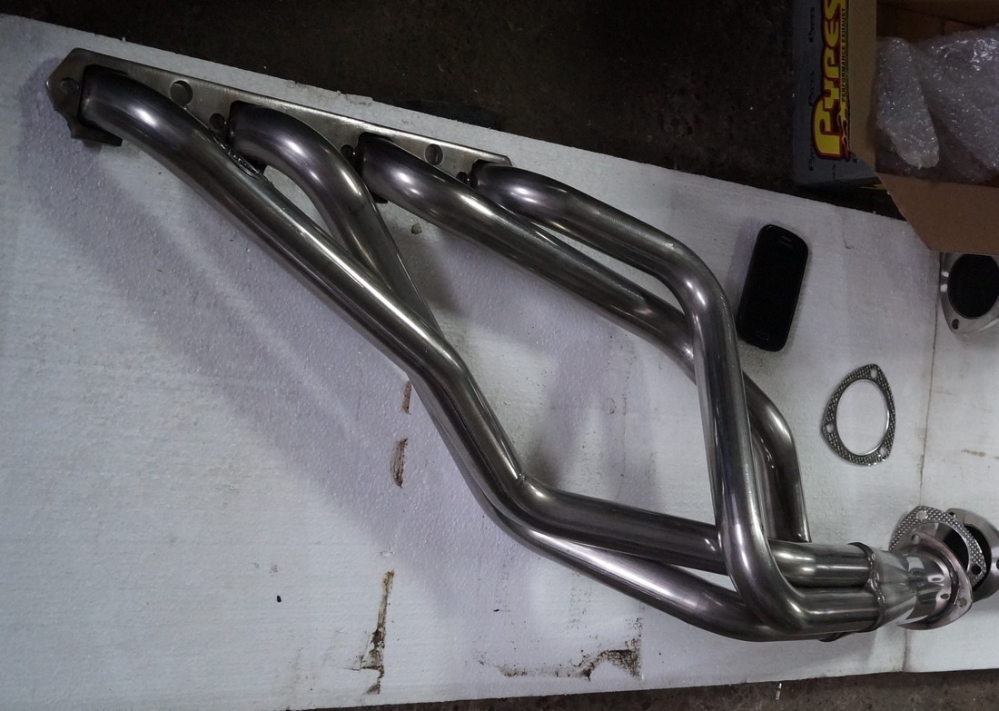 Hooker Headers Edelstahl nicht für Handschaltung.jpg