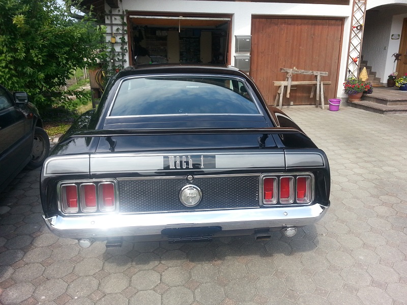 Mach 1 Mustang hinten.jpg