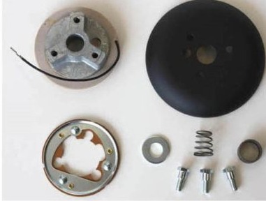 Ist das dieser Alu-Adapter mit dem Vielzahn drin ?