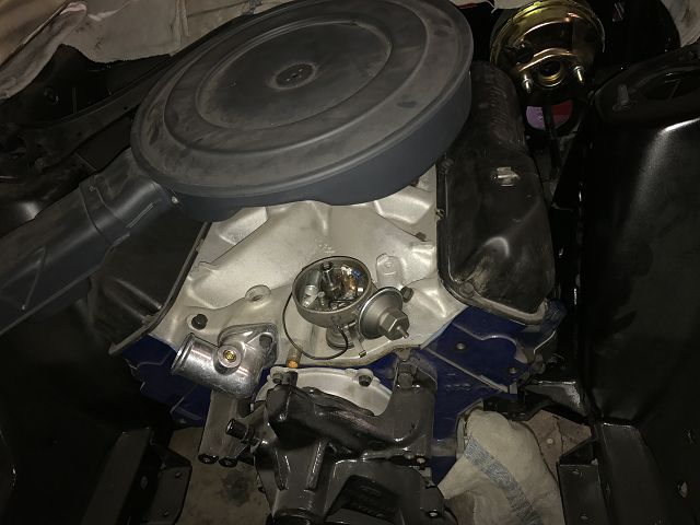 k-Motorraum 2.jpg