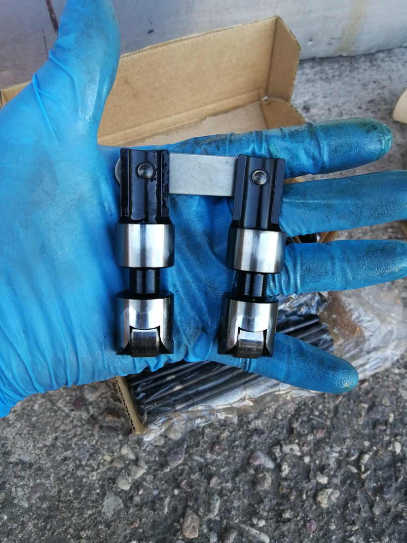 Solid Roller Lifter vorn