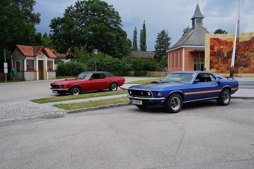 Coupe & Mach1.JPG
