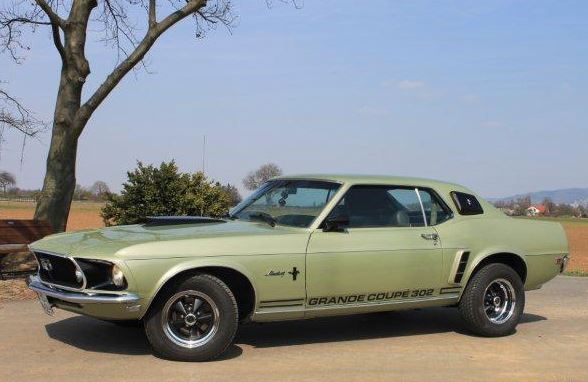 Ford Mustang 1969 Hardtop 302cui.JPG