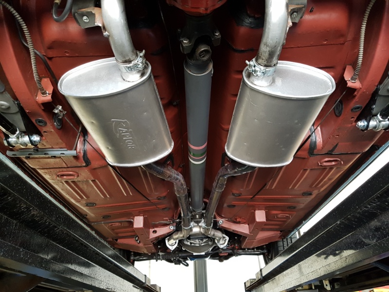 Header mit 2.5&quot; Sammler auf 2&quot; mit H-Pipe und Raptormuffler