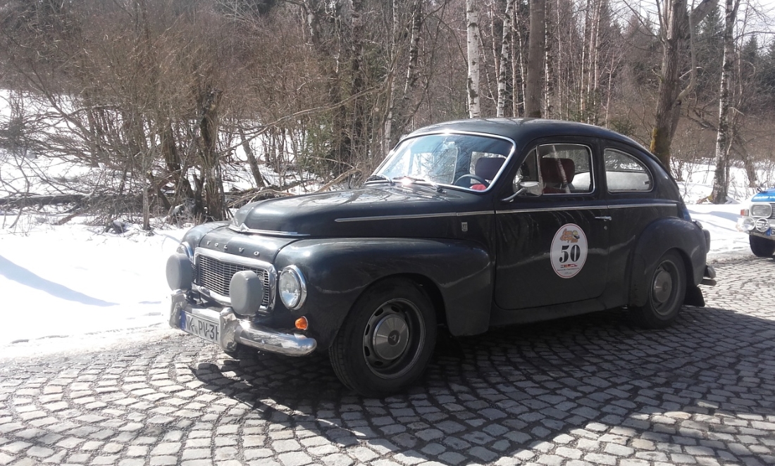 Volvo 544 - 02 Kopfsteinpflaster.jpg