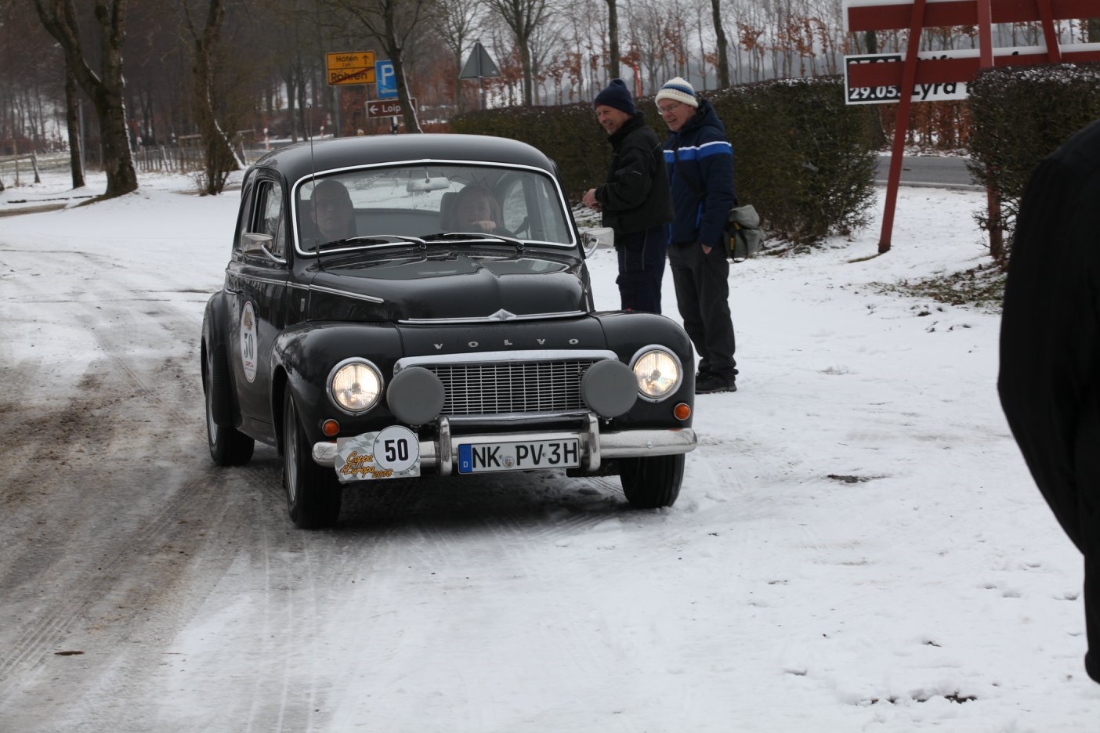 Volvo 544 - 01 - Schnee.jpg
