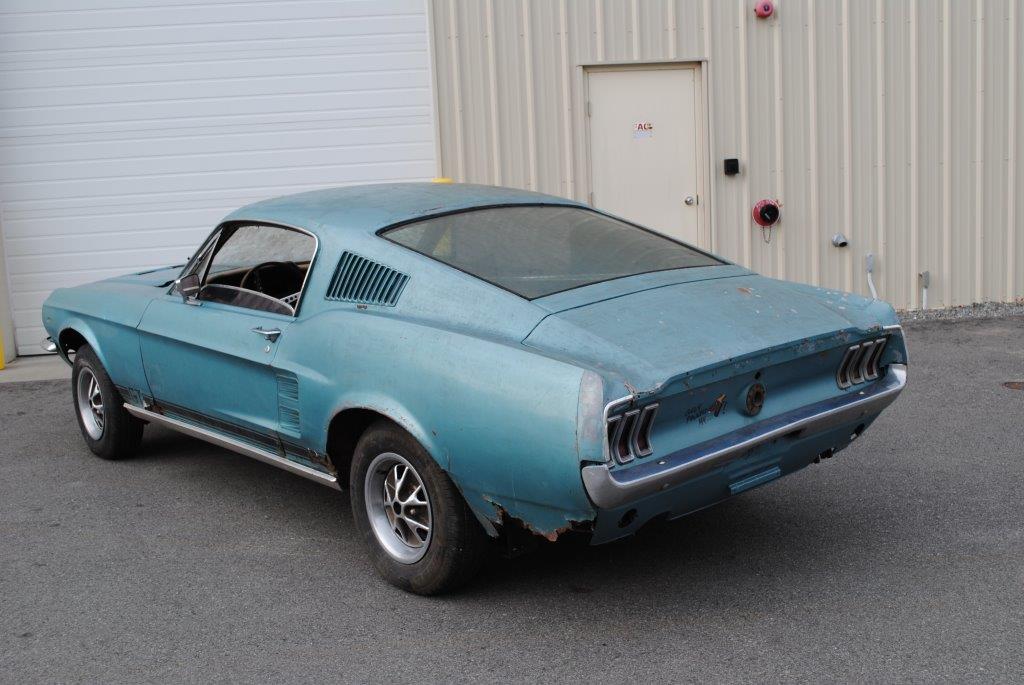 1967 GT 390 Clearwater Aqua 001.jpg