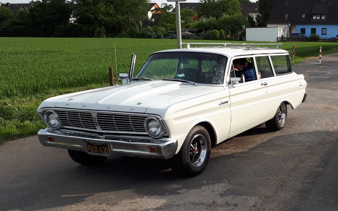 Falcon bei Ankunft.JPG