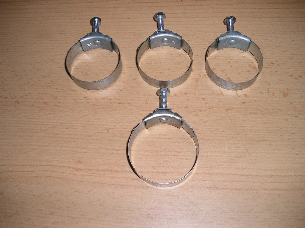 Ford64_66_6_Zylinder_Kühlerschlauch_Schellen_1.jpg