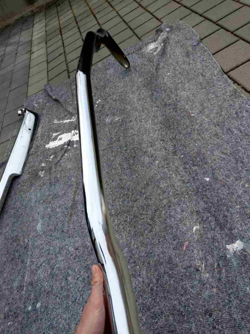 Front 6-min_Easy-Resize.com.jpg