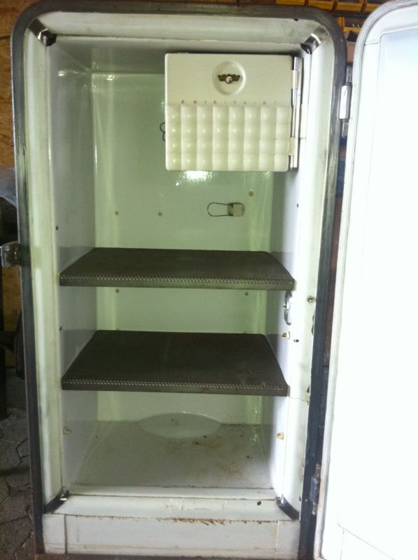 kühlschrank innen.jpg