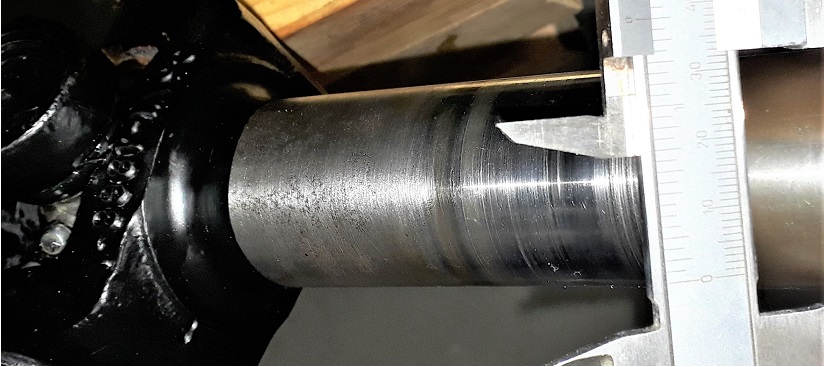 Yoke mit Laufspuren.jpg
