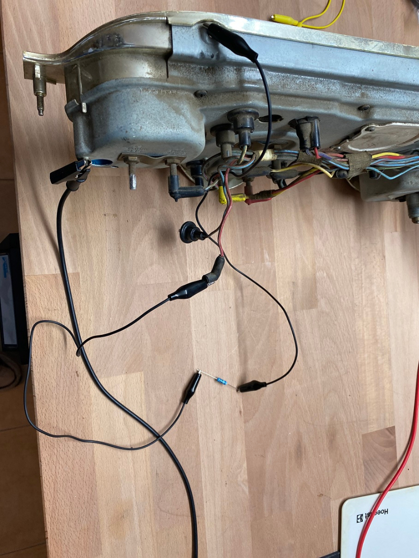 10 ohm an stecker.JPG