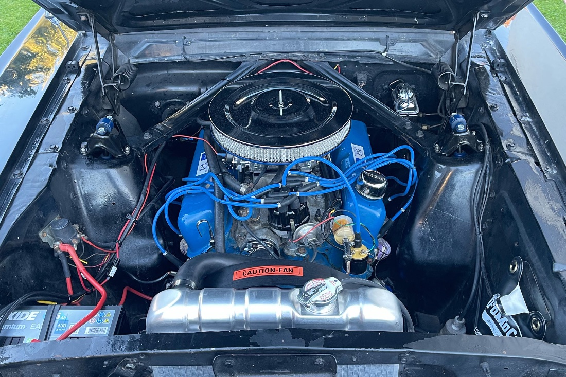 Motorraum_OAHX66H.jpg