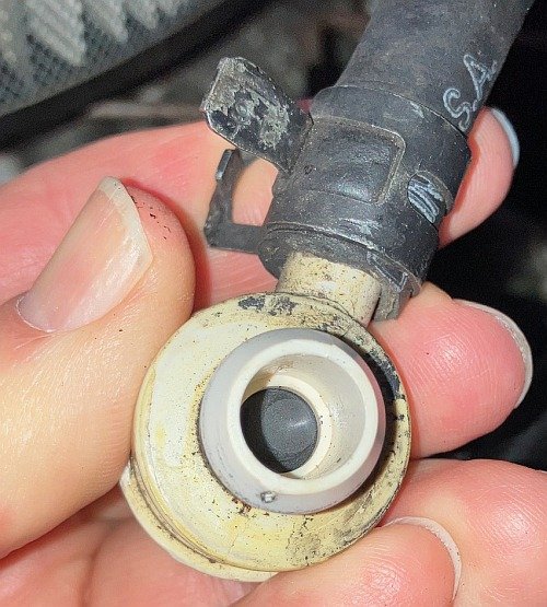 brake_booster_vaccumplug68sm.jpg