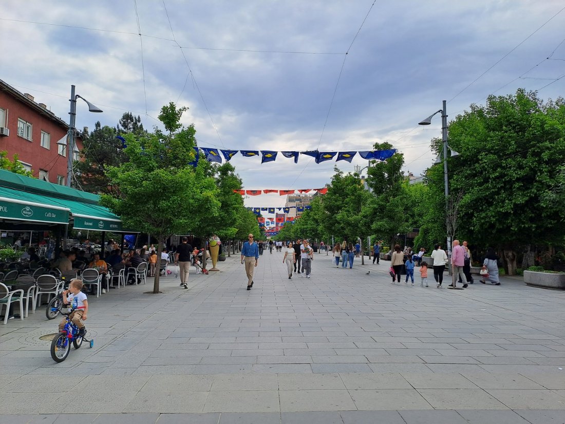 2023-06-10 16-09-55 Pristina.jpg