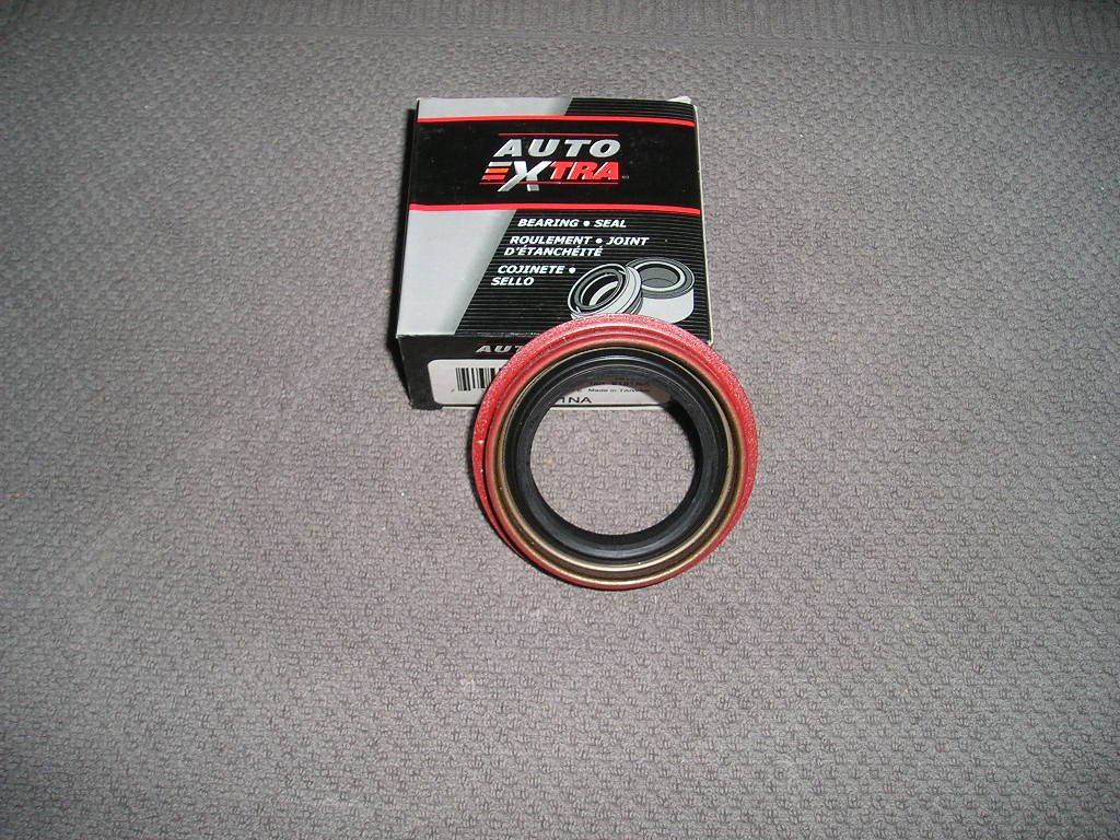 Ford65_73_Simmerring_Diff_8_Zoll_Achse_1.JPG