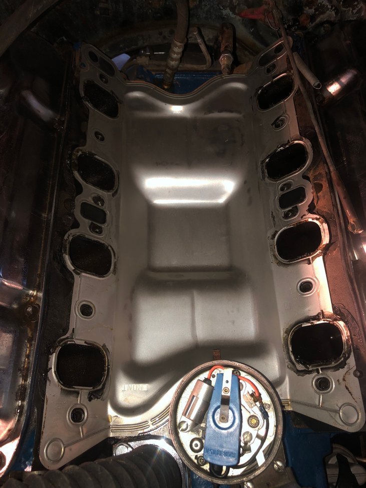 intake valley pan 351C-4V.jpeg