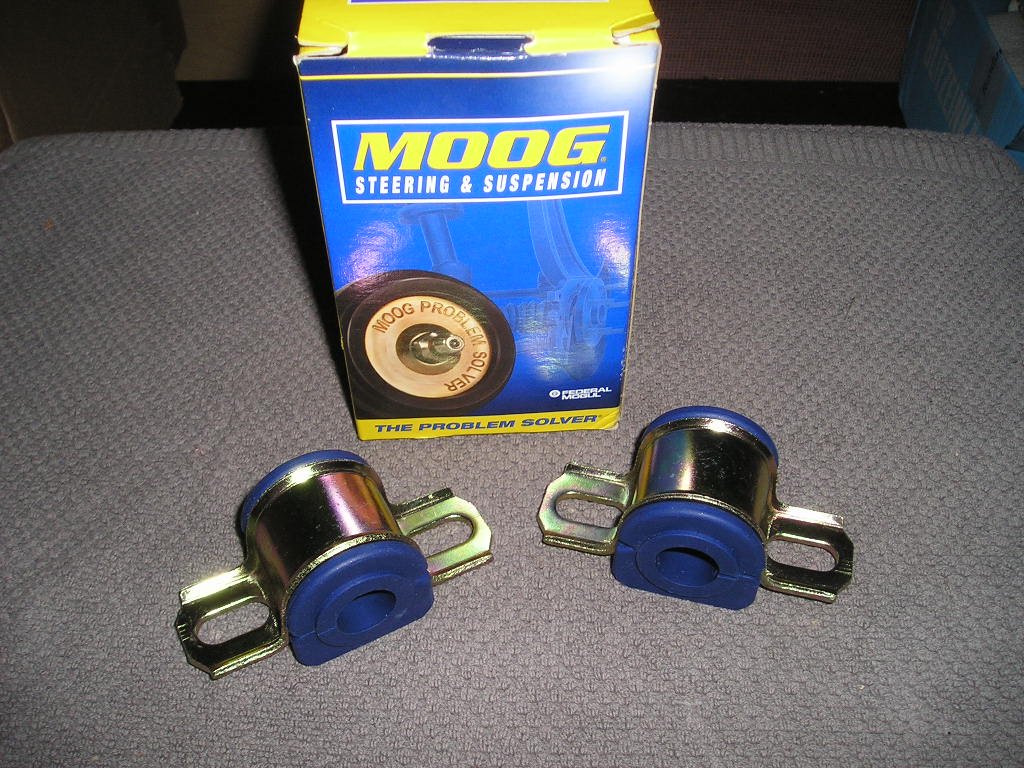 Ford65_73_Set_K90393_Moog_Stabibuchsen_1.JPG