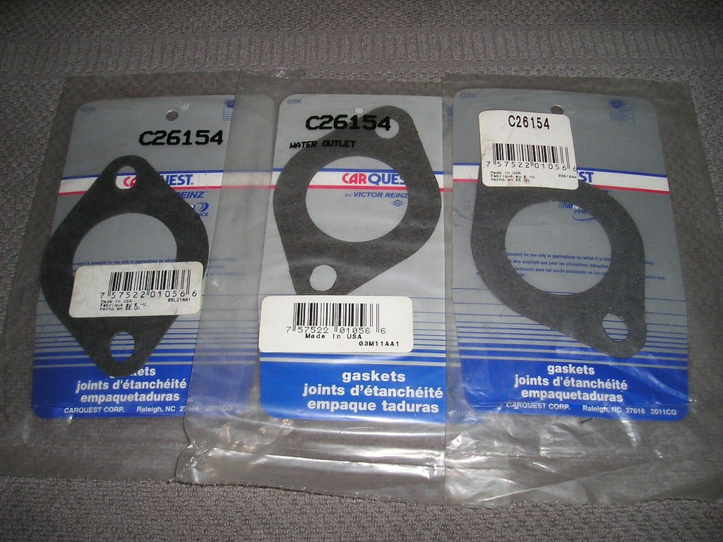 3x_Ford_390_Thermostatgehäusedichtungen_3.JPG