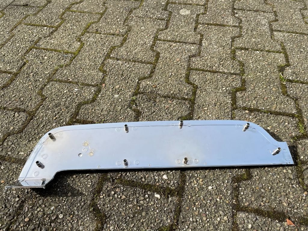 Abdeckung über Handschufach-02.jpg