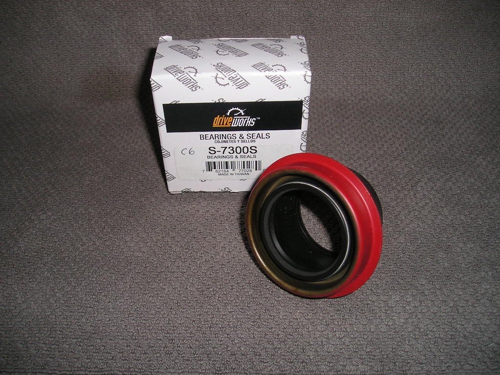 Ford_C6_Simmerring_Getriebeausgang_3.JPG