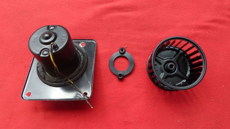 Lüftermotor und Lüfterrad.JPG