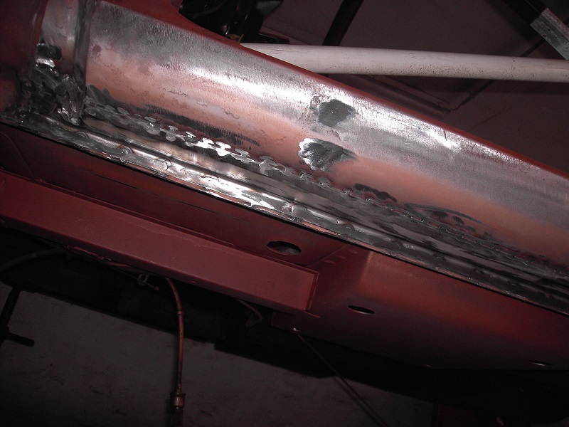 Schweller Li geschweißt.jpg