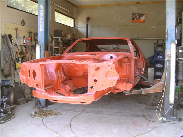 mach1 grundiert.jpg